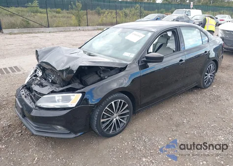 2016 Volkswagen Jetta 1.8T Sport z USA, uszkodzony, nr VIN 3VWD17AJ1GM417114